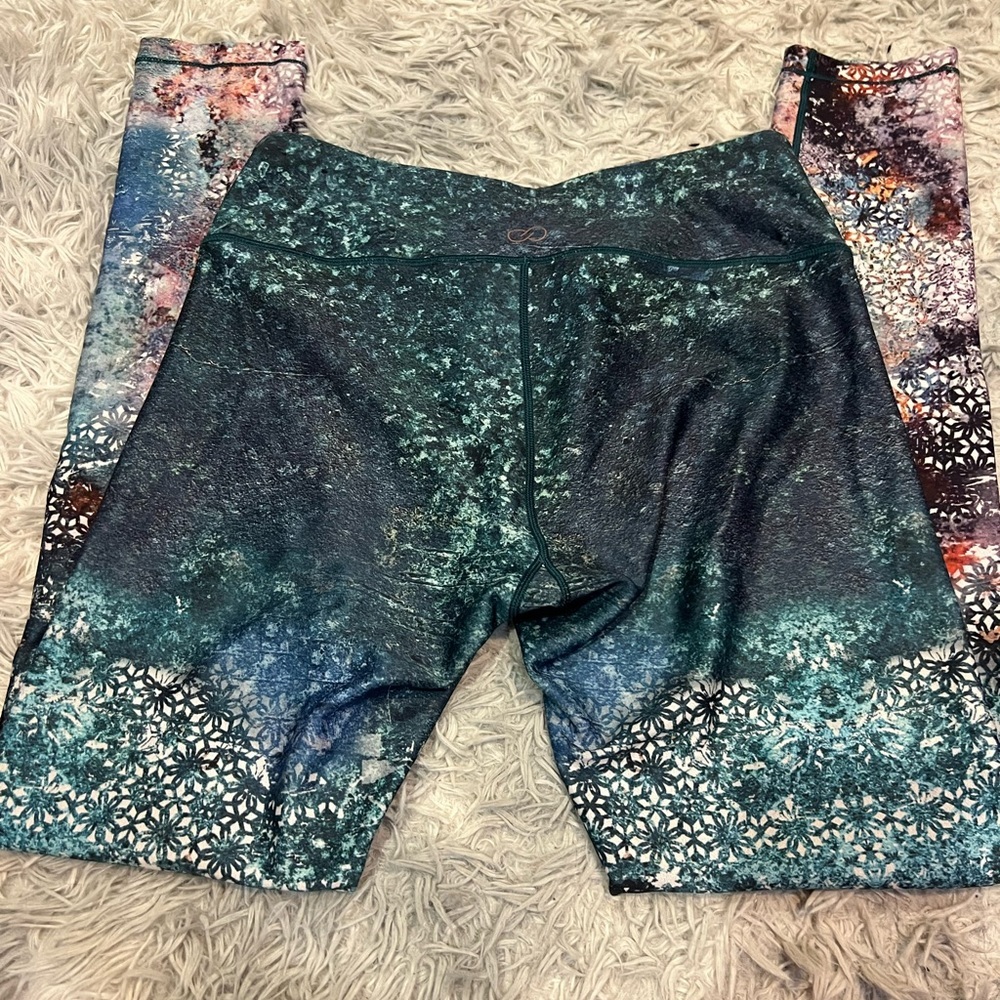 Calia by Carrie Underwood Leggings Size M